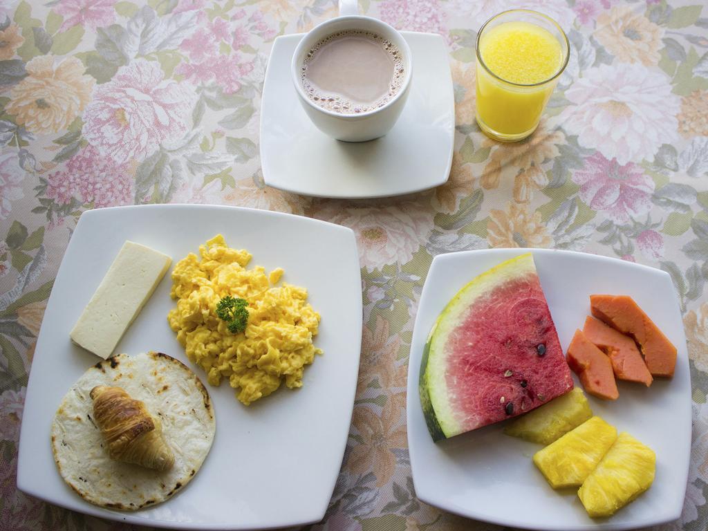 Hotel Cabo De La Vela 麦德林 外观 照片