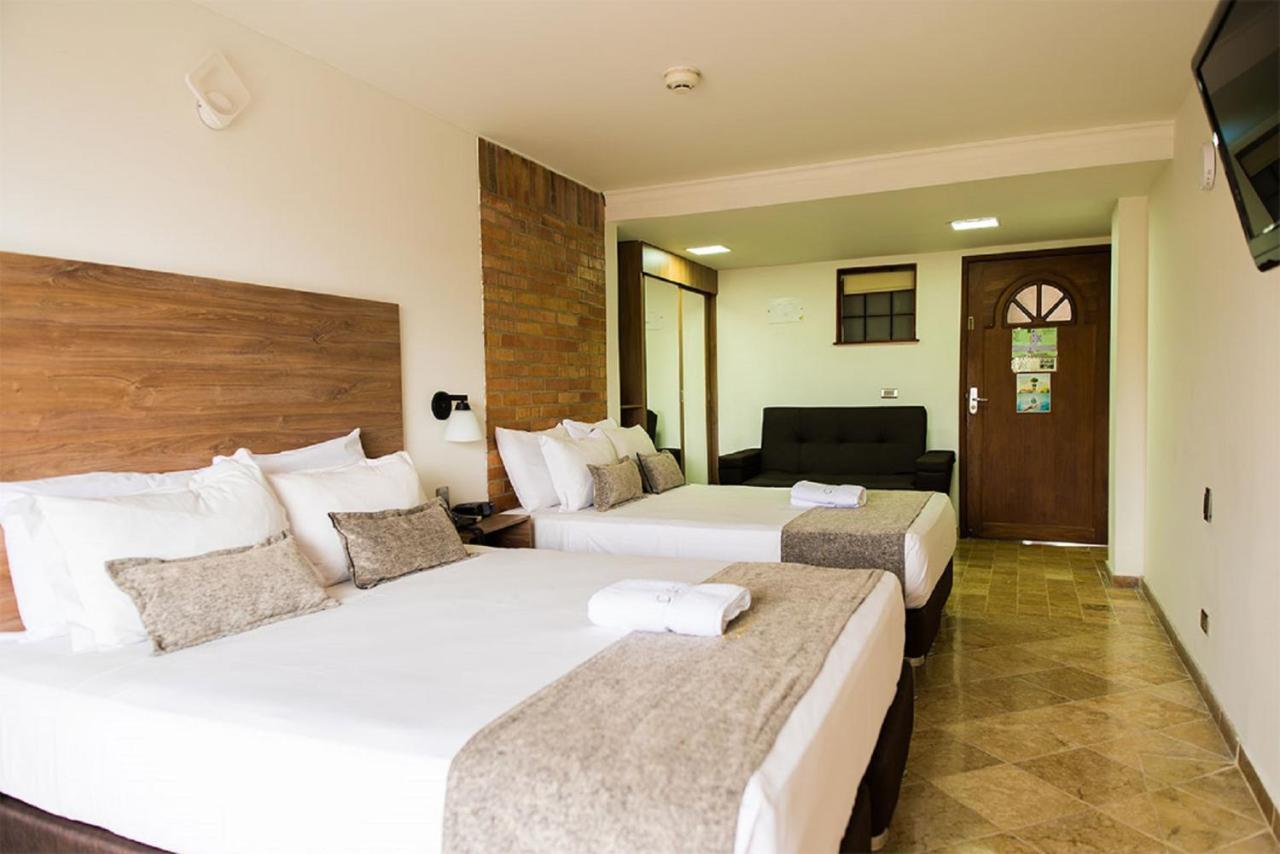 Hotel Cabo De La Vela 麦德林 外观 照片